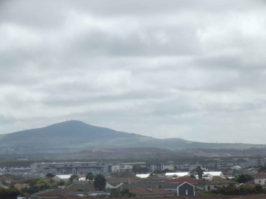 2 Bedroom Property for Sale in Parklands Western Cape